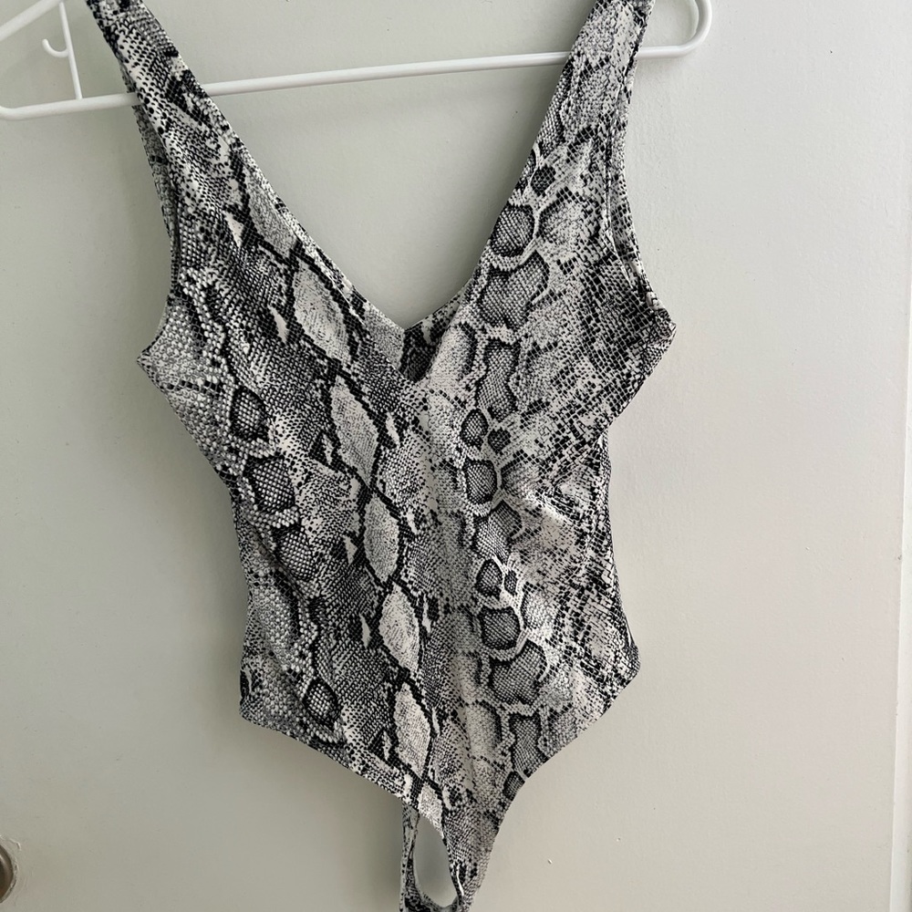 Lulus Bodysuit Size Small